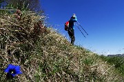 Sul CORNO ZUCCONE, guardiano della Val Taleggio, il 27 aprile 2016 - FOTOGALLERY